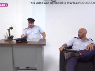 Sugarbabestv&colon; greeks policejní důstojník dospělý klip