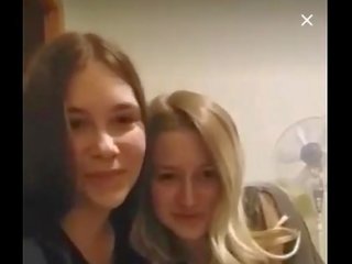 [Periscope] Ukrainian teen girls practice caressing