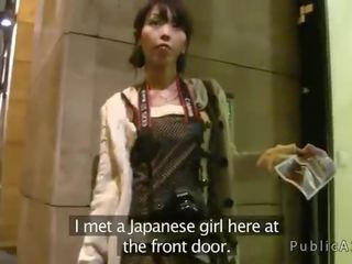 Japonesa deusa fode enorme pica-pau para desconhecido em europa