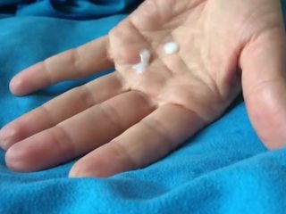 Cum on my hand SlowMo by HotwifeVenus <span class=duration>- 5 min</span>