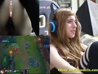 Gamergirl грає league з легенди