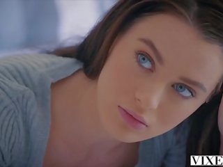 Ragata lana rhoades har smutsiga filma med henne basar