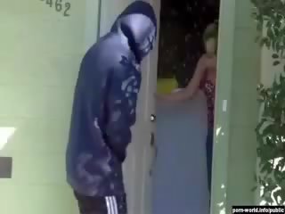 Violated na predné dvere
