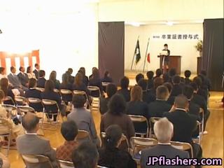 Japonsko bejba med graduation