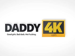 Daddy4k écolier falls endormi et doesnt savoir sur vieux: adulte film d0