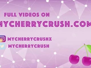جنسي غنيمة إغاظة في سراويل و استمناء مع اللعب - cherrycrush