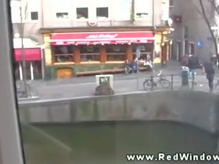 Real neerlandesa acompañante chupando tourists putz