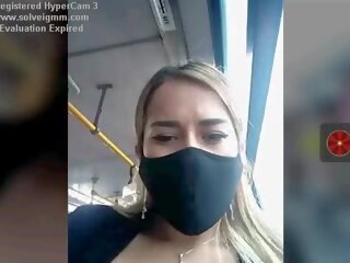 Adolescent på en buss movs henne pupper risikabelt, gratis kjønn video 76